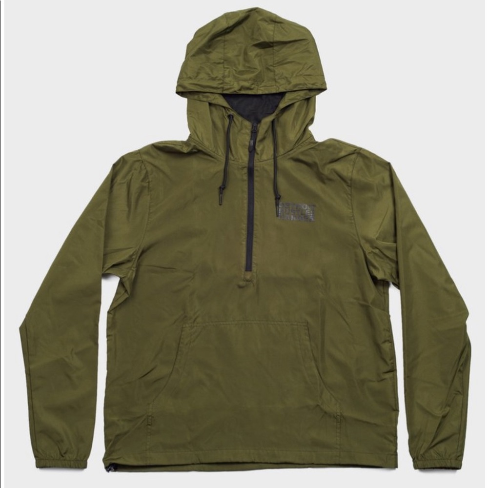 NWOT Detroit Hustles Harder Rain Hoodie